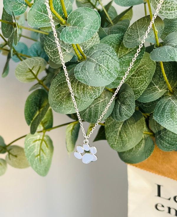 Elegant Silver Paw Necklace Made of Stainless Steel